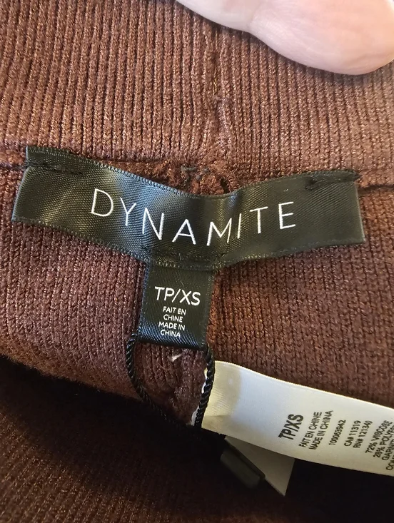 Brown Dynamite Women's Rib Yarn Shorts - Picture 3 of 9